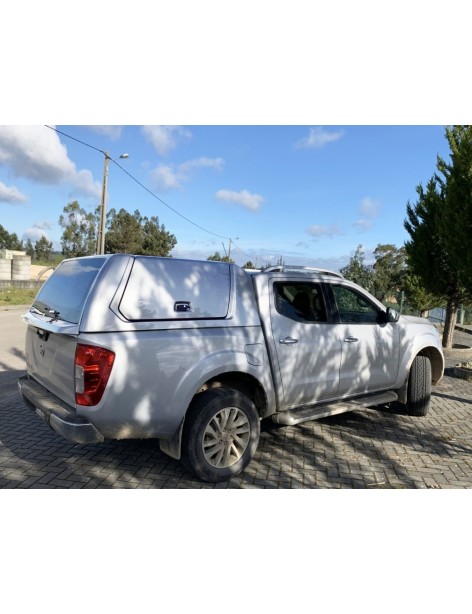 Hardtop Linextras avec portes latérales Nissan NP300 2016.2022