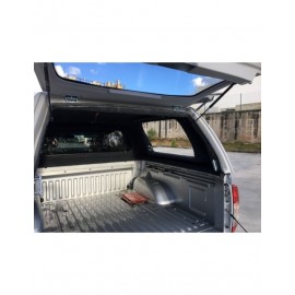 Hardtop Linextras avec portes latérales Nissan NP300 2016.2022