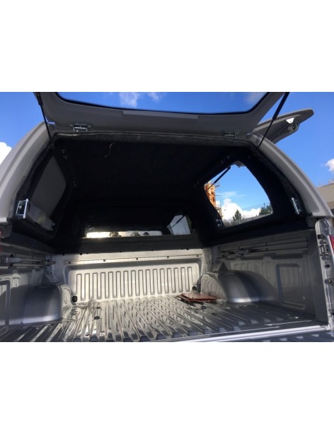 Hardtop Linextras avec portes latérales Nissan NP300 2016.2022