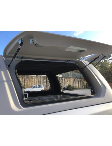 Hardtop Linextras avec portes latérales Nissan NP300 2016.2022